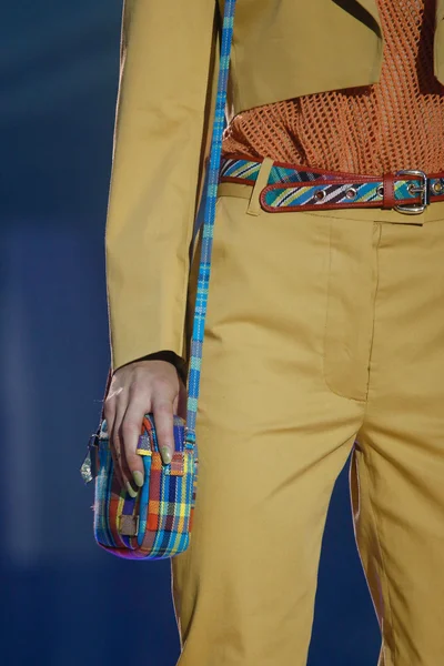 Look 66